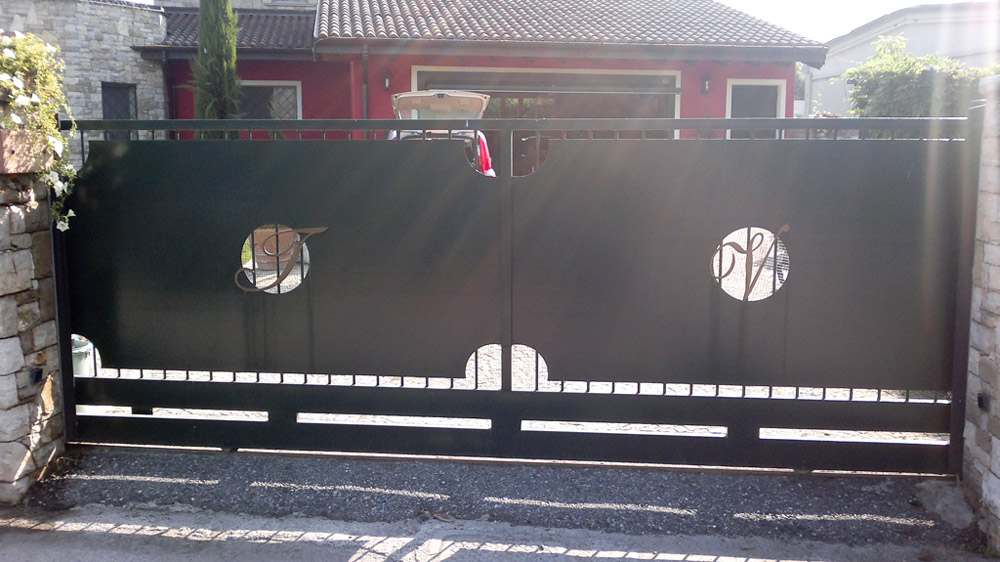Cancello scorrevole in ferro